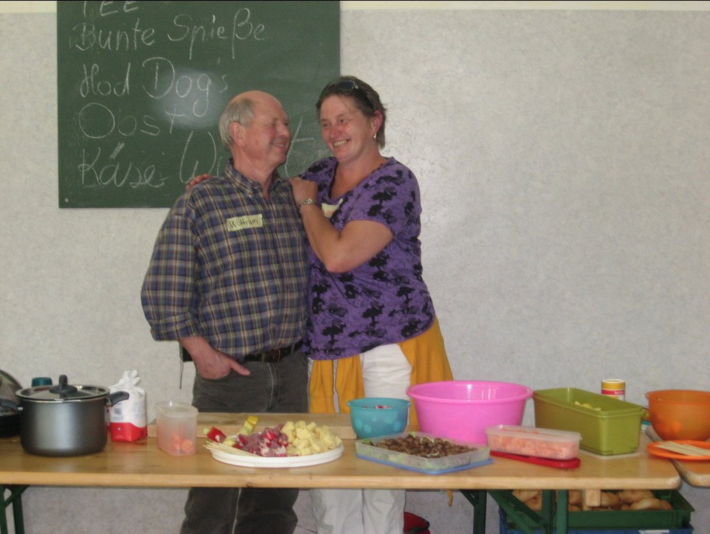 Bunte Späße im Obelin-Vereinsheim